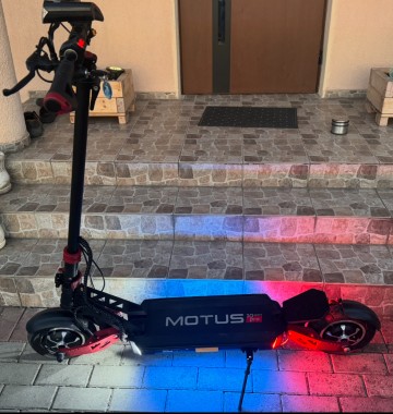 Hulajnoga elektryczna MOTUS PRO 10 Sport