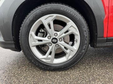 Hyundai Kona BENZYNA Klimatronik Nawigacja Kamera Ledy HAK
