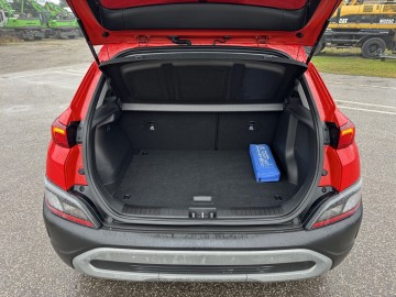 Hyundai Kona BENZYNA Klimatronik Nawigacja Kamera Ledy HAK