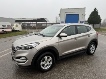 Hyundai Tucson 1.6 BENZYNA Klimatronik Nawigacja Kamera Ledy