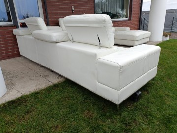 Sprzedam narożnik w kształcie litery U ze sk&oacute;ry