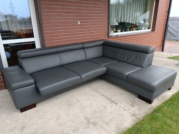 Sprzedam narożnik ze sk&oacute;ry