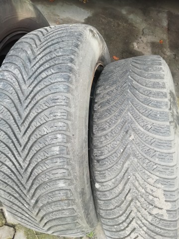 Sprzedam komplet k&oacute;ł