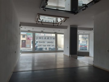 Dom na sprzedaż z lokalem handlowym w Kole ul. Toruńska 43