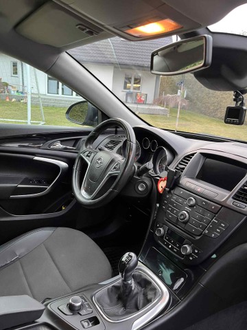 Sprzedam Opel Insignia 2.0 CDTI 2009 (2 komplety k&oacute;ł)