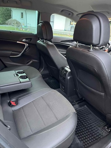 Sprzedam Opel Insignia 2.0 CDTI 2009 (2 komplety k&oacute;ł)