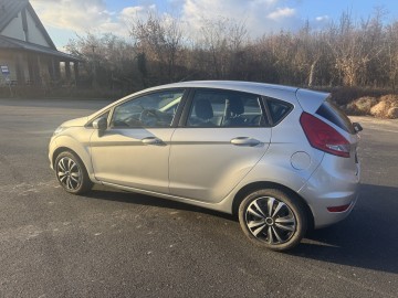 Sprzedam samoch&oacute;d Ford Fiesta 2009