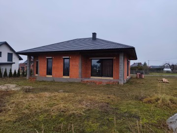 Na sprzedaż nowo wybudowany dom