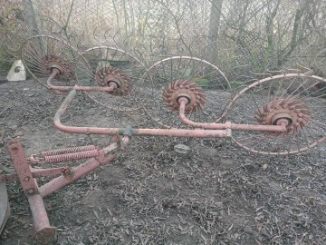 przetrzasarko zgrabiarka gwiazdowa