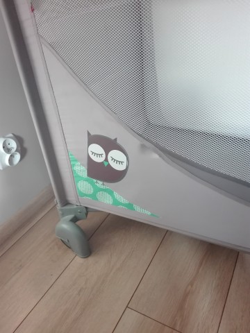 Ł&oacute;żeczko turystyczne + dodatkowy materac