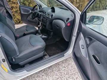 Yaris 1,4d4d 2005 stan idealny