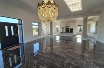 Awangardowa rezydencja o pow. 300m2 -Żychlin, gm. Stare Mias ...