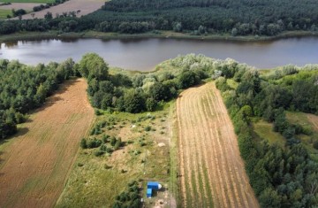 Na sprzedaż działka bezpośrednio nad Jeziorem Suszewskim