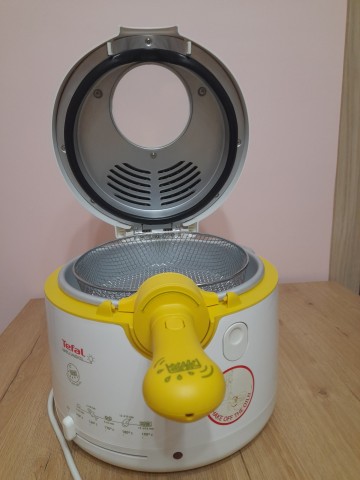 Sprzedam frytkownice tłuszczową Tefal Simply Invent