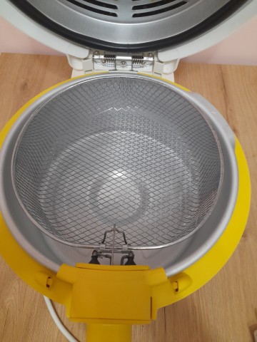 Sprzedam frytkownice tłuszczową Tefal Simply Invent