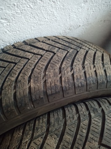 Opony wielosezonowe 215/65 R16