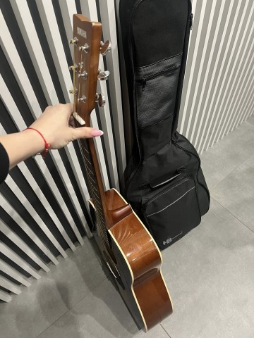 Gitara akustyczna Yamaha F370