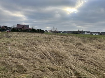 Sprzedam działkę budowlaną 1010m2 z warunkami zabudowy