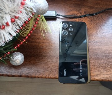 Sprzedam Xiaomi redmi 12 dual SIM jak nowy 6,79 16gb 256