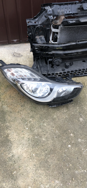 Pas przedni hundai ix20 lampa-soczewka prawa