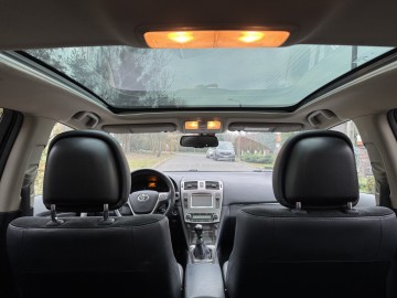 Sprzedam TOYOTA AVENSIS KOMBI T27