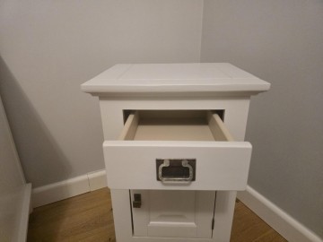 Sprzedam 2 szafki nocne