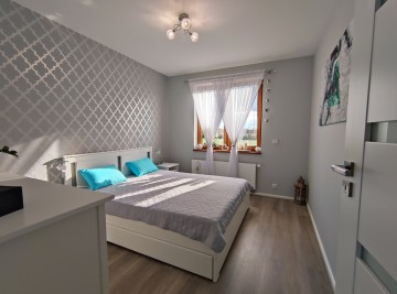 Nowoczesny dom, duża działka, dwustanowiskowy garaż-Janowice