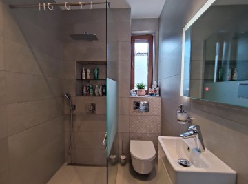 Nowoczesny dom, duża działka, dwustanowiskowy garaż-Janowice