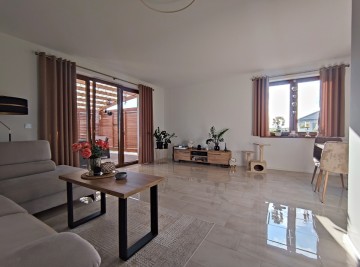 Nowoczesny dom, duża działka, dwustanowiskowy garaż-Janowice