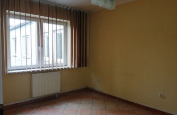 Wynajmę lokal biurowo-usługowy, centrum miasta, 1 piętro
