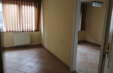 Wynajmę lokal biurowo-usługowy, centrum miasta, 1 piętro