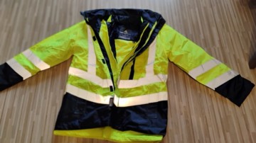 Sprzedam kurtkę 3w1-kurtka w kurtce Rozm.180-188 cm