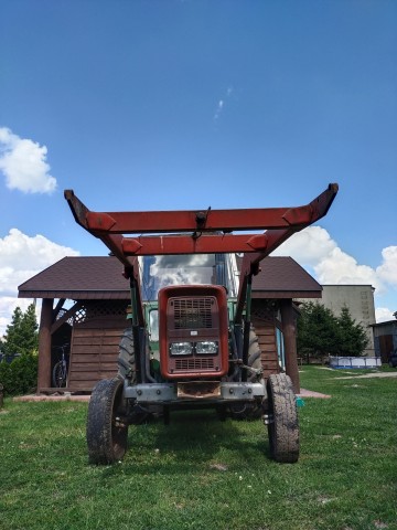 Ciągnik URSUS C360 z elektrycznym wspomaganiem kierownicy