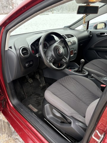 SEAT LEON 1.9.  105KM