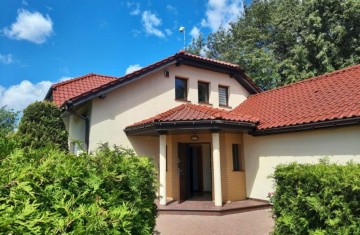 Sprzedam dom-pow. 200m2-5 pokoi-działka 2017m2-os. Lask&oacute;wiec