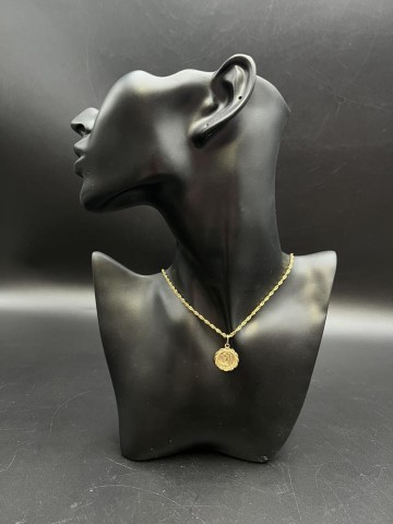 Złoty łańcuszek z medalikiem  Uszkodzone zapięcie