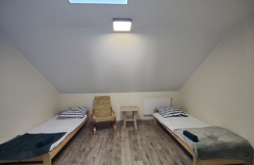 Sprzedam budynek handlowo-usługowy z prosperującym sklepem