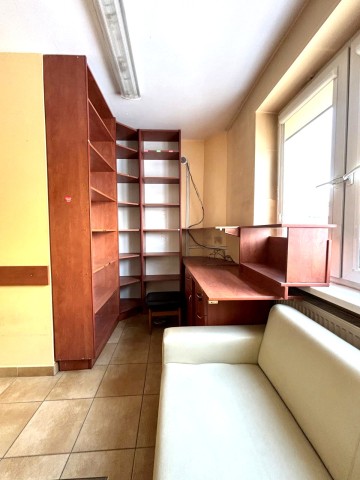 Lokal biurowy w centrum Koła &ndash; ul. Broniewskiego (Parter)