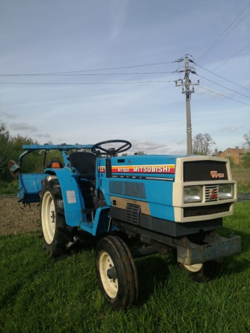 SPRZEDAM mini traktorek mitsubishi z glebogryzarką