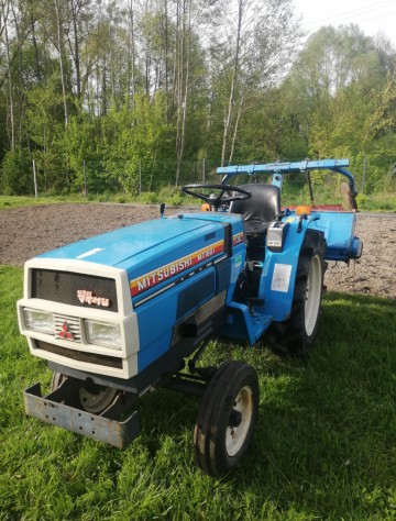 SPRZEDAM mini traktorek mitsubishi z glebogryzarką