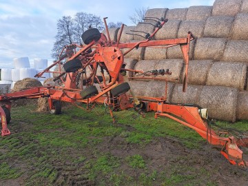 zgrabiarka KUHN 7302 /2003r