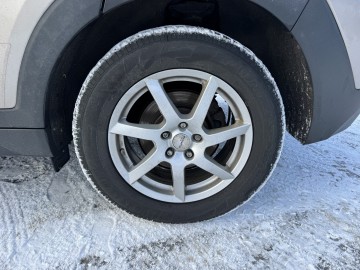 Hyundai Tucson 1.6 BENZYNA Klimatyzacja Nawigacja Ledy