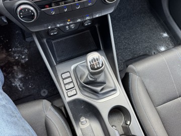 Hyundai Tucson 1.6 BENZYNA Klimatyzacja Nawigacja Ledy