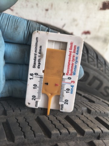 Opony wielosezonowe 185/60 R15
