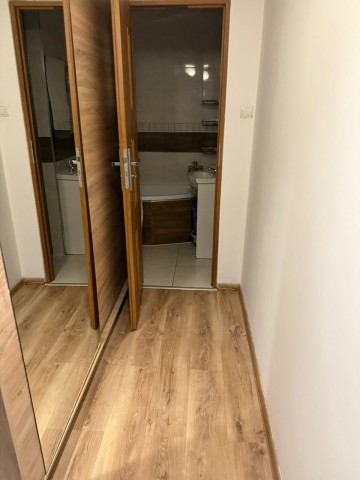 Wynajmę 2 Pokojowe Mieszkanie z Widokiem na Miasto