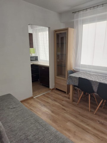 Wynajmę 2 Pokojowe Mieszkanie z Widokiem na Miasto