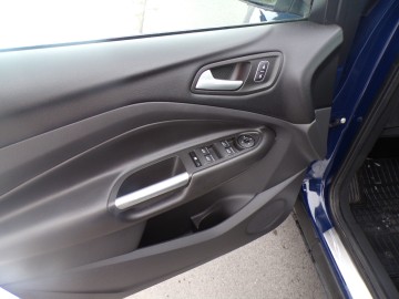 FORD KUGA 1.5 BENZ Z NIEMIEC AUTOMAT