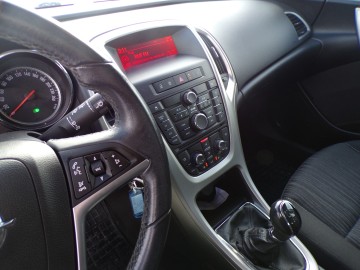 OPEL ASTRA J 1.4 BENZ ZAREJESTROWANA ZAMIANA