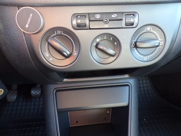 VOLKSWAGEN TIGUAN 1.4 BENZ 150 KM ZAMIANA