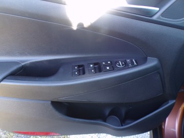 HYUNDAI TUCSON 1.6 BENZ ZAMIANA RATY